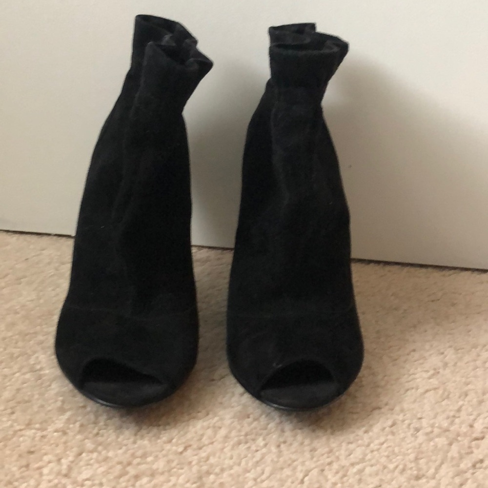 Size 8 black suede leather booties